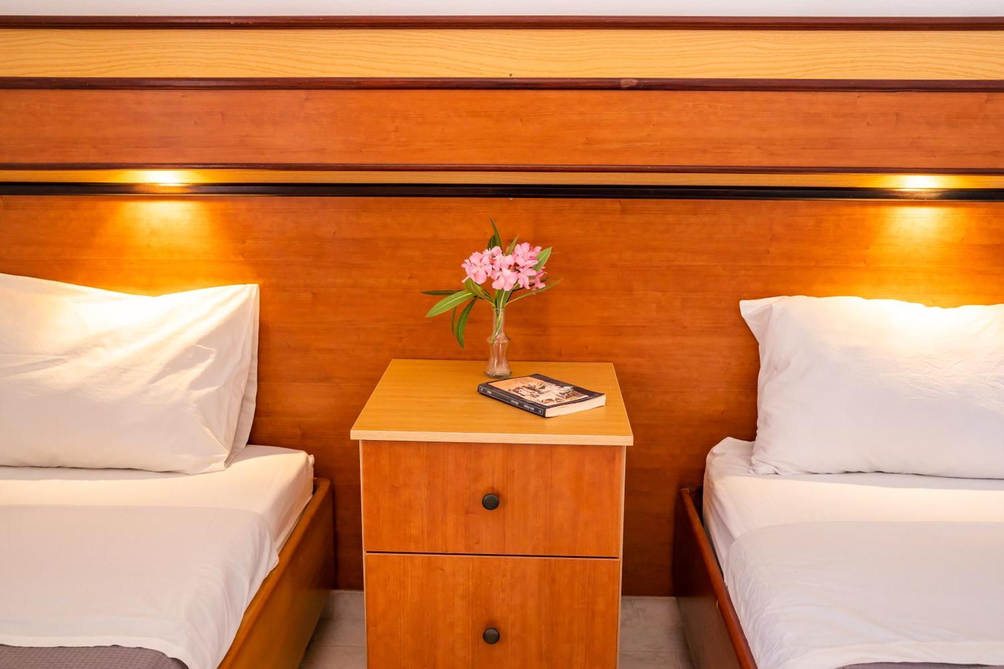 Sun Week Bay Hotel Lefkos  Стая снимка