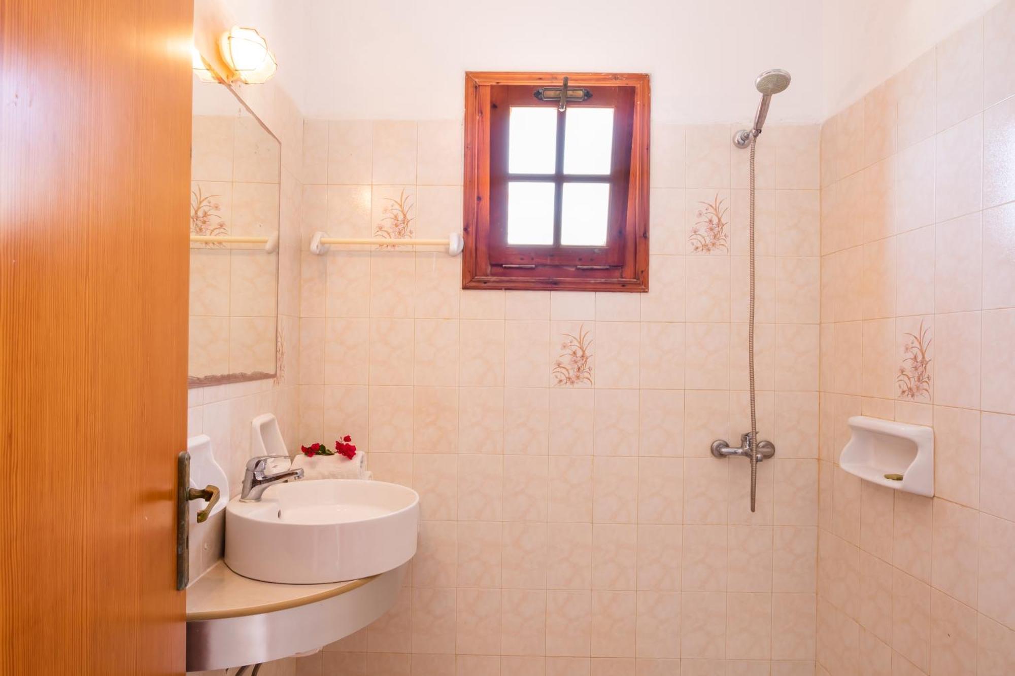 Sun Week Bay Hotel Lefkos  Стая снимка